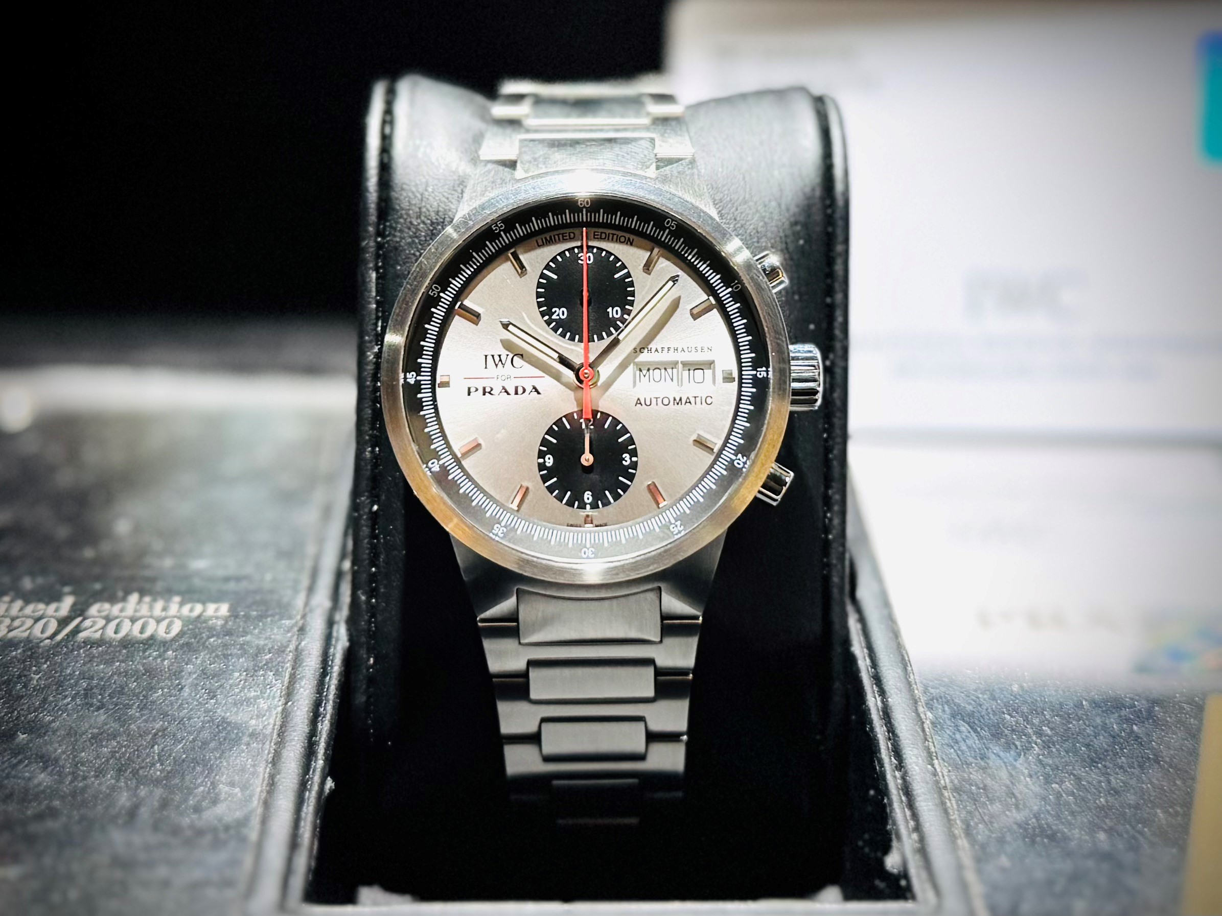 プラダ 腕時計 気になるちょい古時計 No.01】IWC GSTクロノと PRADAのコラボモデル