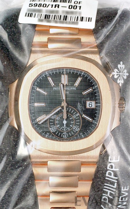 PATEK PHILIPPE パテックフィリップ ノーチラス クロノグラフ <<未開封品>>